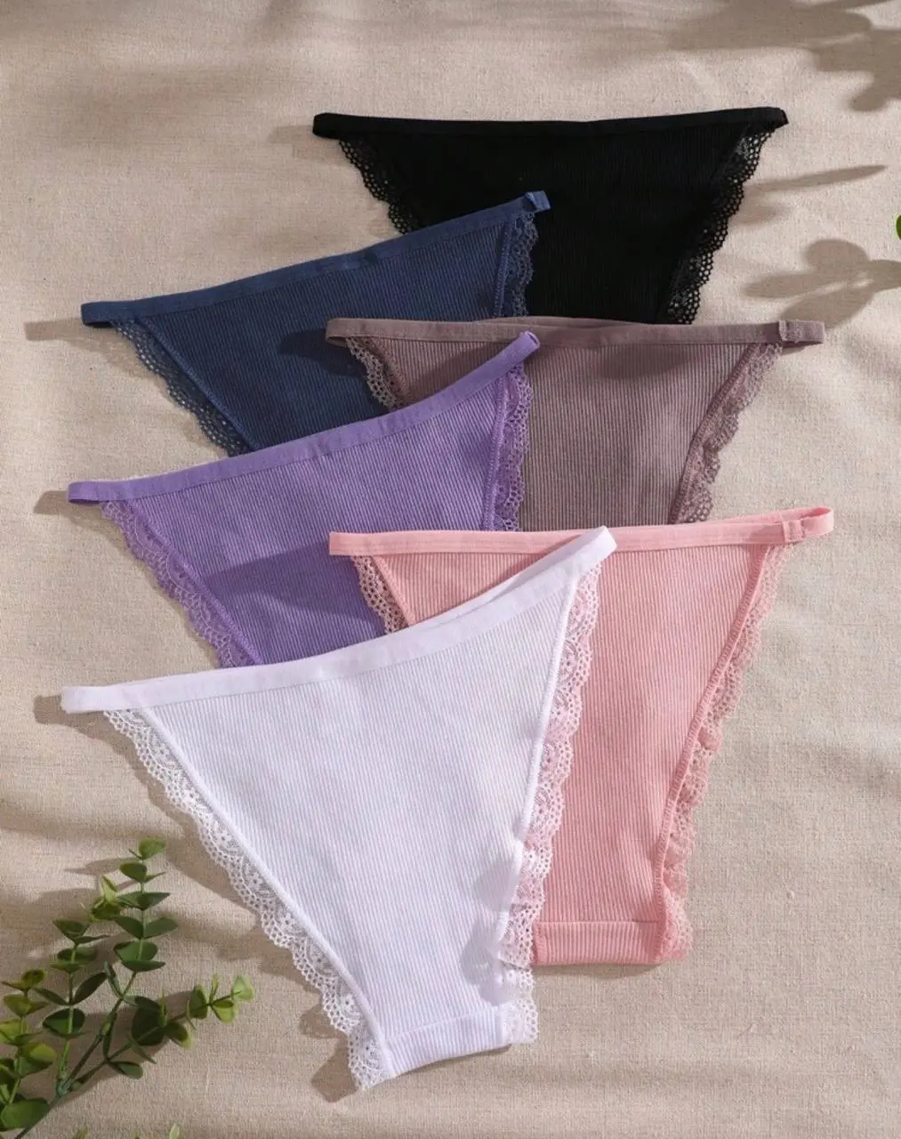 Shein 6pcs Minimalist Solid Color Lace Trim Bikini Panties Set - Image 4